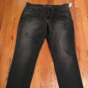 Mid-Rise Boyfriend Straight Ripped Black Jeans for Women- new with tags